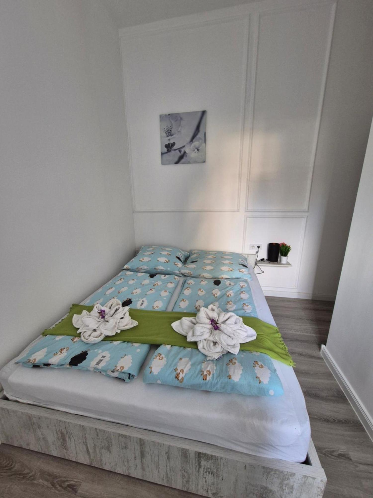 Damjanich 51- Lovely 3Bedroom Apartment ブダペスト エクステリア 写真